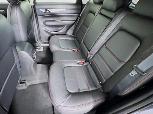 2025 Mazda CX-5 Carbon Edition