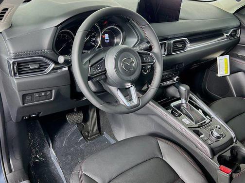 2025 Mazda CX-5 Carbon Edition