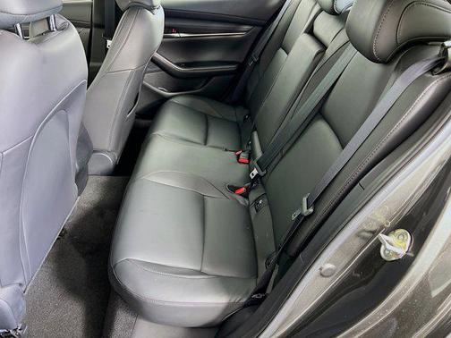 2025 Mazda Mazda3 FWD w/Preferred Package