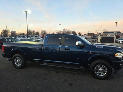 2022 RAM 3500 Laramie Crew Cab 4x4 8' Box