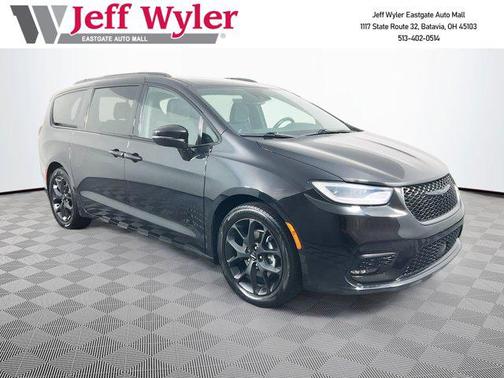 2021 Chrysler Pacifica Touring