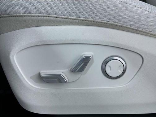 2026 Hyundai IONIQ 9 SE