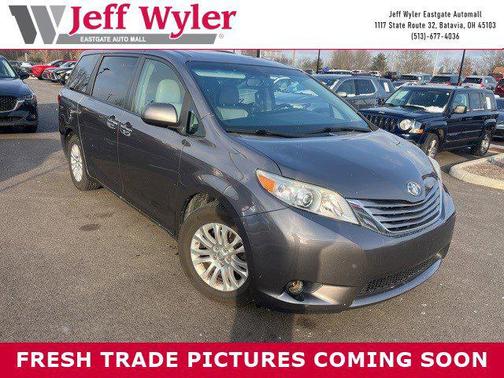 2016 Toyota Sienna XLE Premium