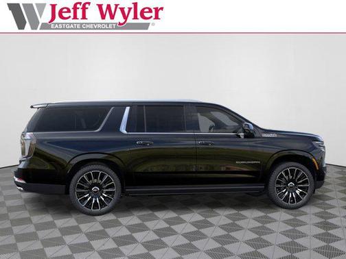 2025 Chevrolet Suburban 4WD High Country