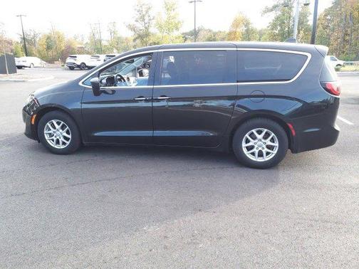 2020 Chrysler Pacifica Touring