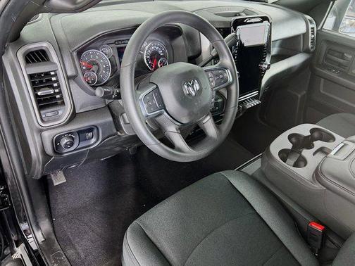 2025 RAM 2500 Tradesman Crew Cab 4x4 8' Box