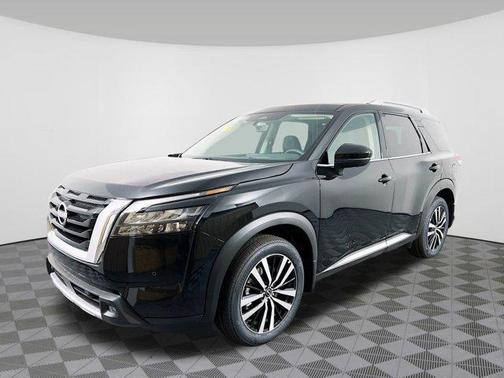 2025 Nissan Pathfinder Platinum 4WD