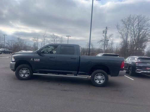 2018 RAM 3500 Tradesman Crew Cab 4x4 6'4' Box