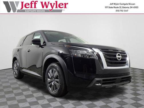 2025 Nissan Pathfinder S 4WD