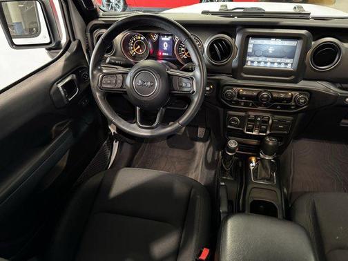 2022 Jeep Wrangler Willys