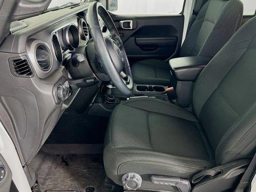 2022 Jeep Wrangler Willys