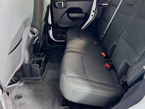 2022 Jeep Wrangler Willys