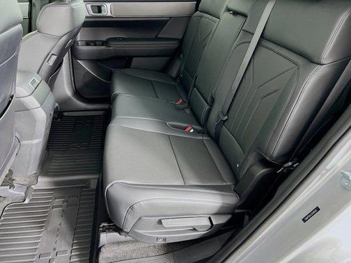 2025 Hyundai SANTA FE SEL 2.4