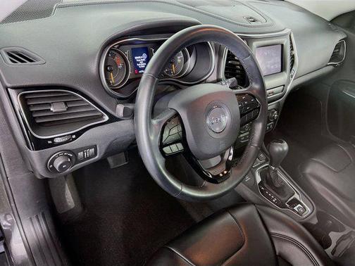 2019 Jeep Cherokee Altitude