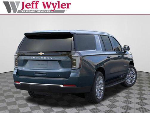 2025 Chevrolet Suburban LT
