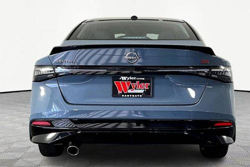 Atlantic Gray Metallic/Super Black 2026 Nissan Sentra SR