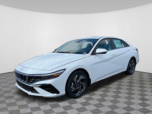 2025 Hyundai ELANTRA SEL
