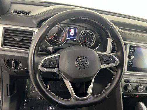 2021 Volkswagen Atlas Cross Sport 2.0T SE w/Technology