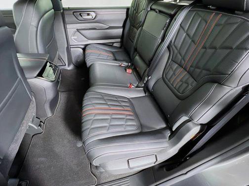 2025 Nissan Armada PRO-4X 4WD