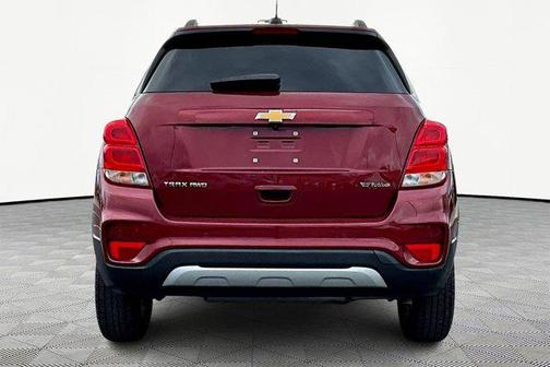 Crimson Metallic 2021 Chevrolet Trax LT