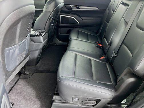 2022 Kia Telluride LX