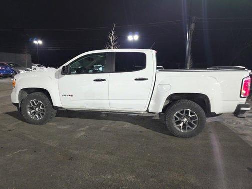 2022 GMC Canyon AT4