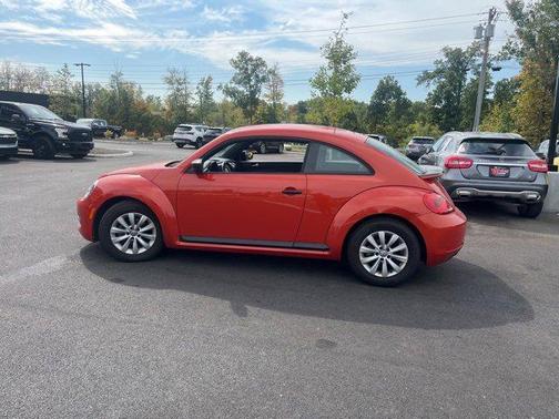 2016 Volkswagen Beetle 1.8T S