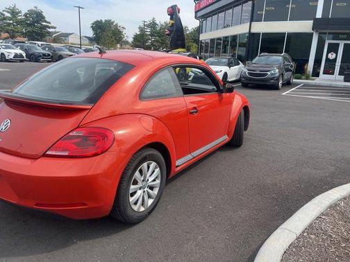 2016 Volkswagen Beetle 1.8T S