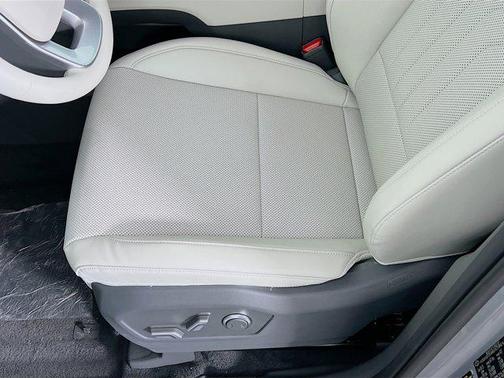 2025 Hyundai SANTA FE SEL 2.4