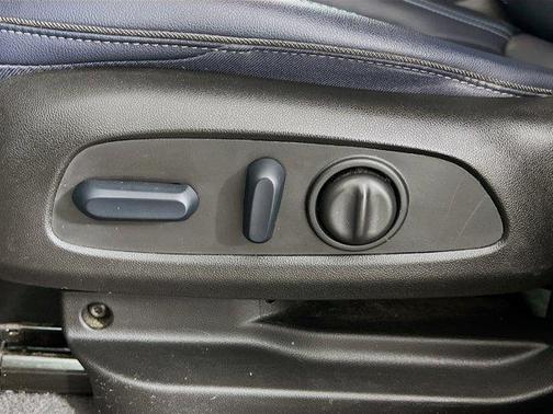 2023 Chevrolet Bolt EUV FWD LT