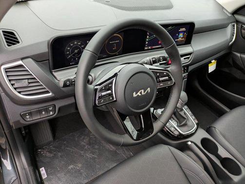 2025 Kia Seltos EX