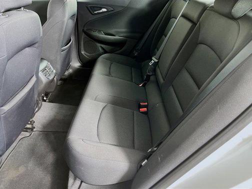 2018 Chevrolet Malibu Hybrid Base