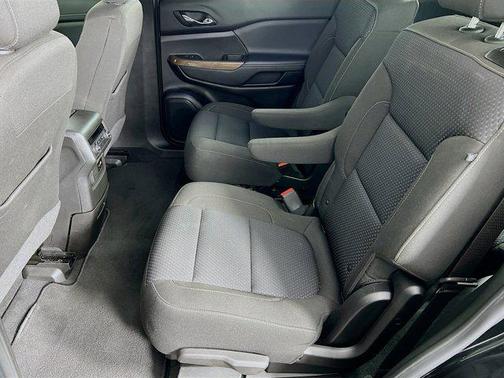 2023 GMC Acadia FWD SLE