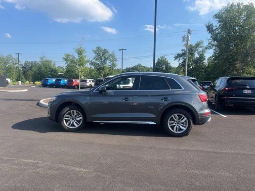2023 Audi Q5 45 S line Premium