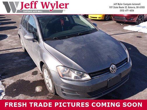 2017 Volkswagen Golf TSI S 4-Door