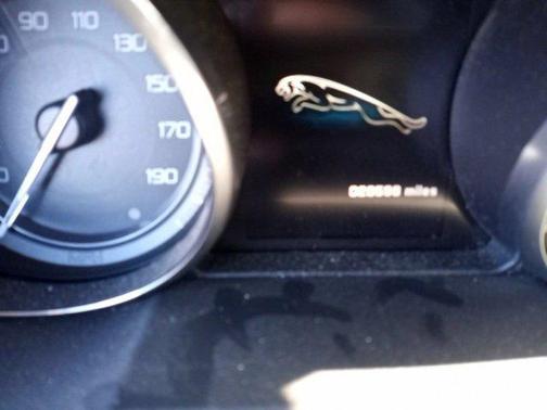 2014 Jaguar F-TYPE V6