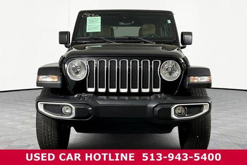 Black Clearcoat 2022 Jeep Wrangler Unlimited Sahara