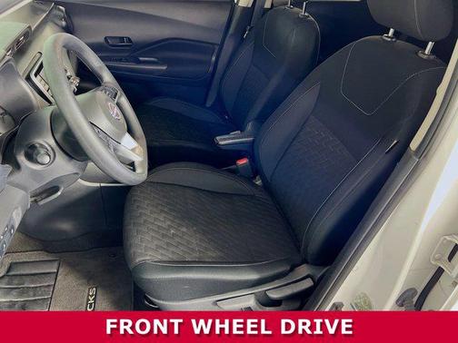 2022 Nissan Kicks S