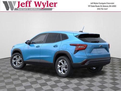 2025 Chevrolet Trax LS