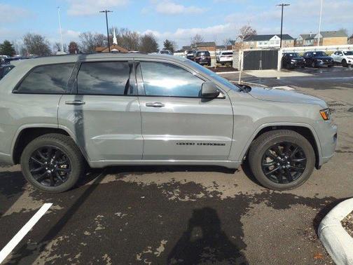 2020 Jeep Grand Cherokee Altitude