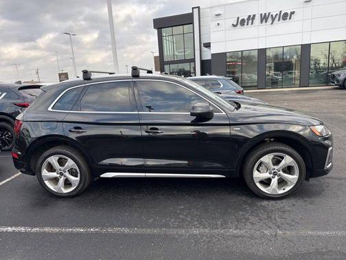 2023 Audi Q5 45 S line Premium Plus
