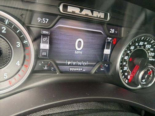 2022 RAM 2500 Laramie Crew Cab 4x4 6'4' Box