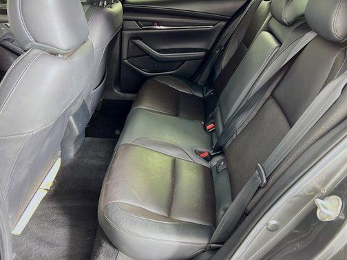 2019 Mazda Mazda3 FWD w/Premium Package
