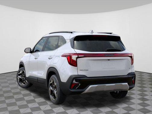 2025 Kia Seltos EX