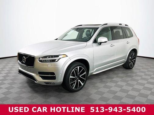 2018 Volvo XC90 T6 Momentum