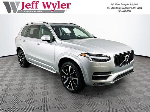 2018 Volvo XC90 T6 Momentum