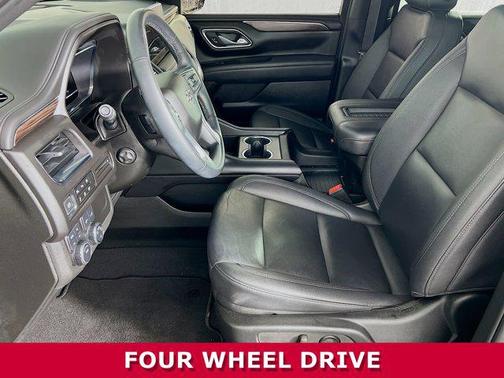 2023 Chevrolet Suburban 4WD Z71