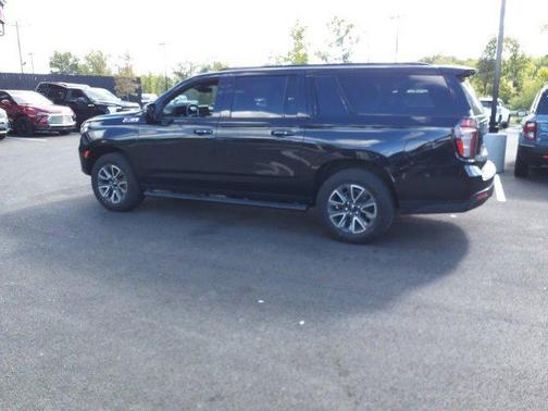 2023 Chevrolet Suburban 4WD Z71