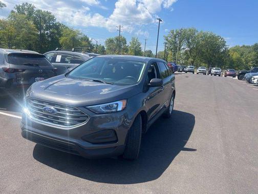 2020 Ford Edge SE