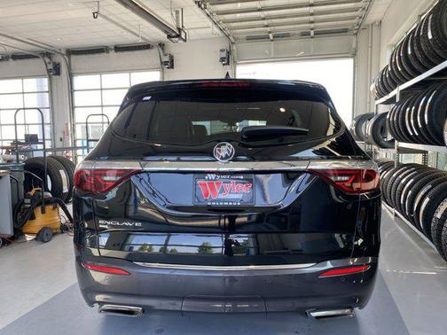 2022 Buick Enclave AWD Essence